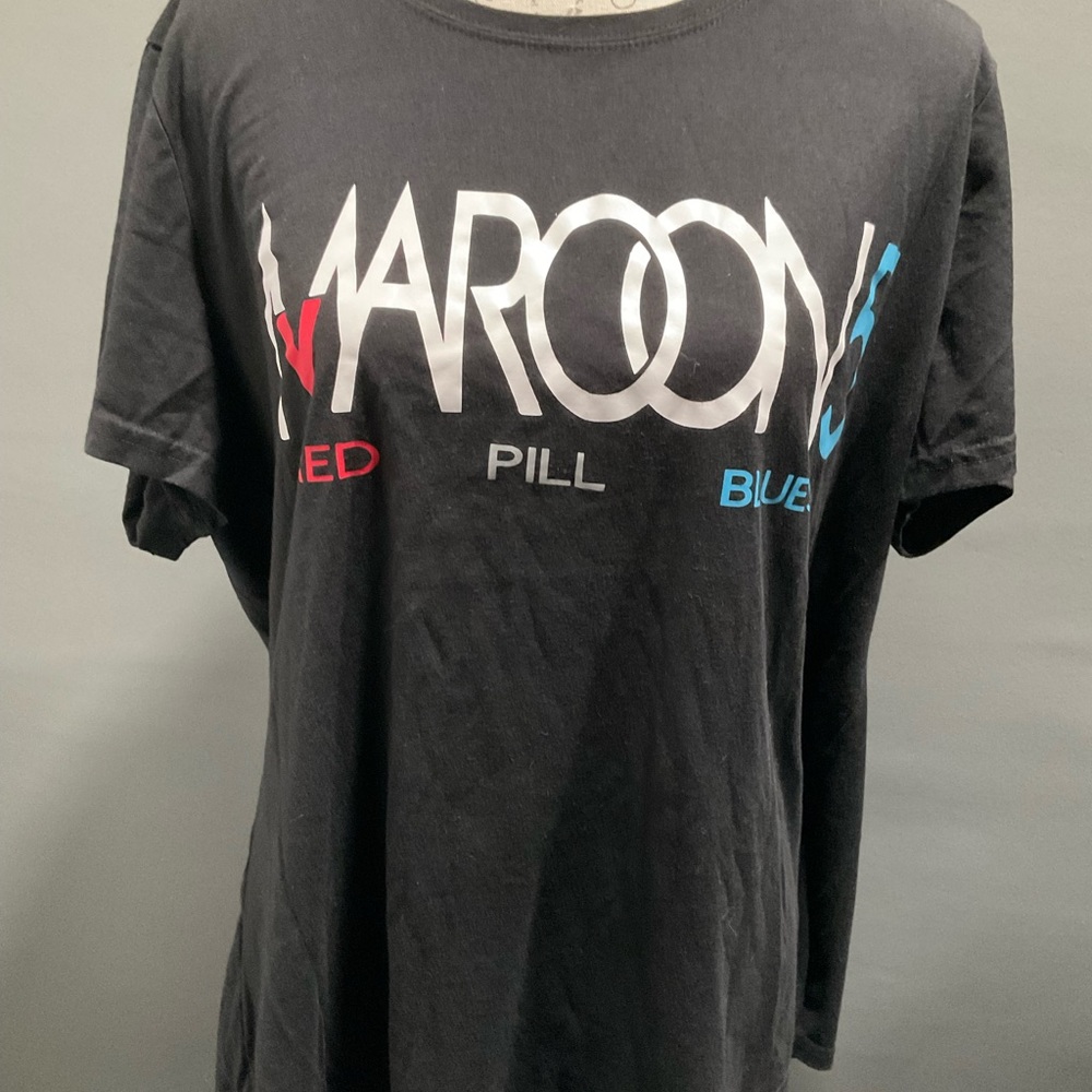 NWOT MAROON 5 TEE BY‎ TIME AND TRU